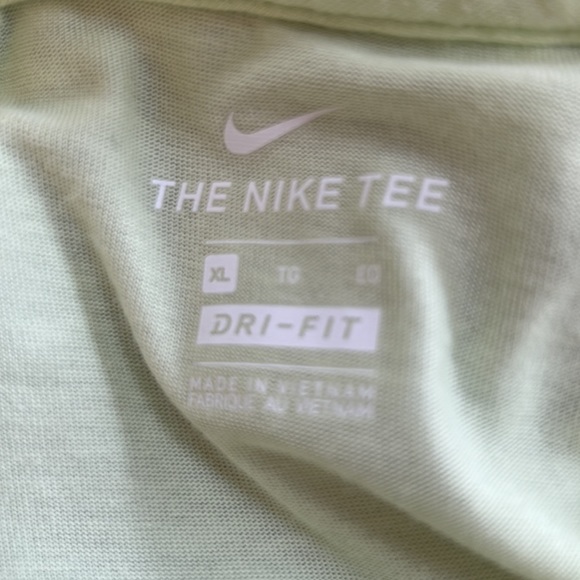 NWT Nike Dri-Fit Performance Tank Top - Picture 5 of 6